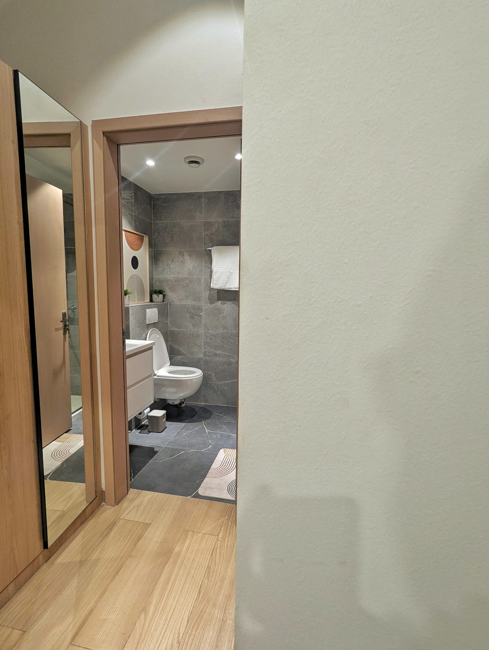 Gombe La Promenade II — une chambre, piscine et salle de sport — photo 20