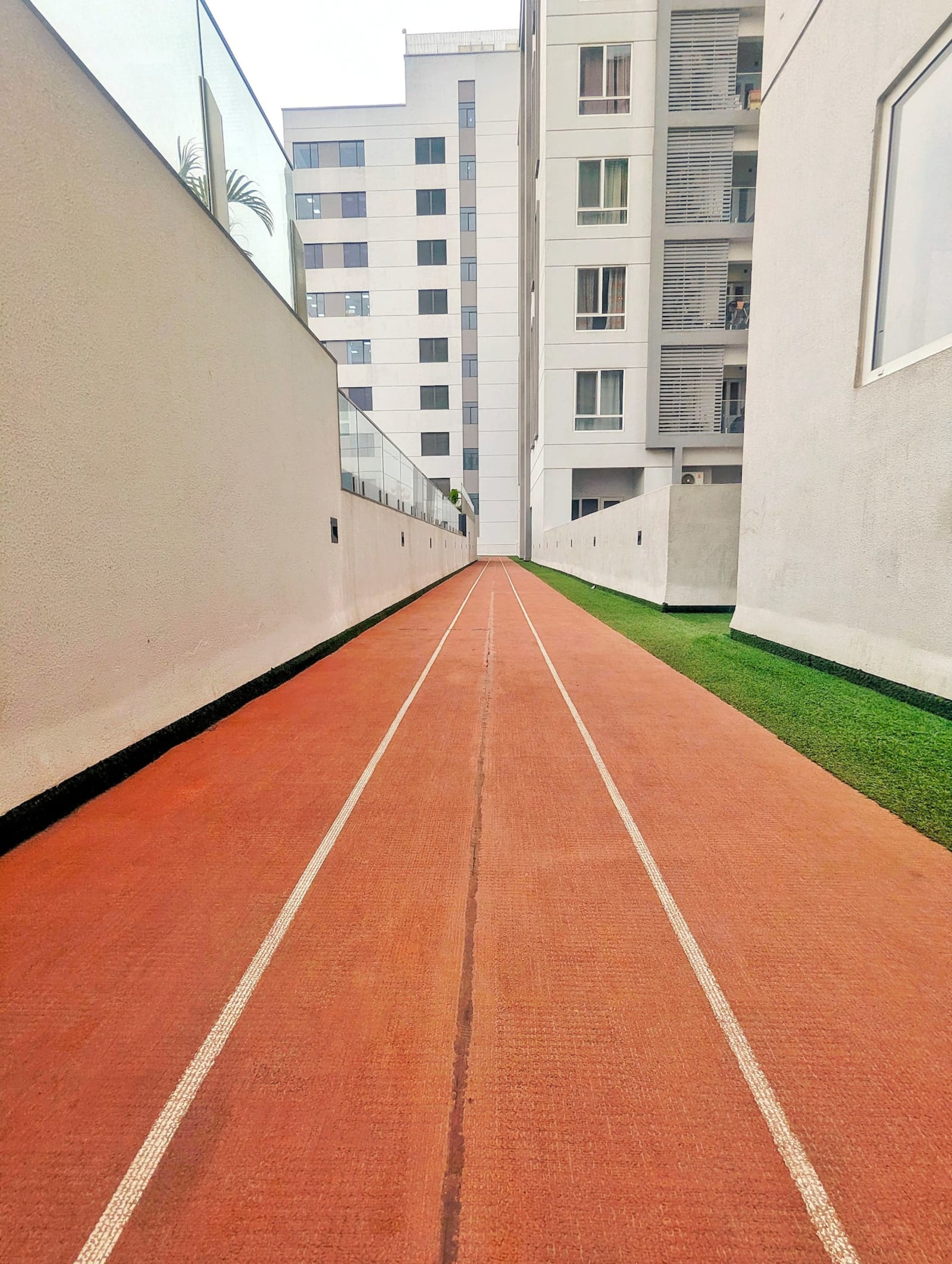 Gombe La Promenade II — une chambre, piscine et salle de sport — photo 37