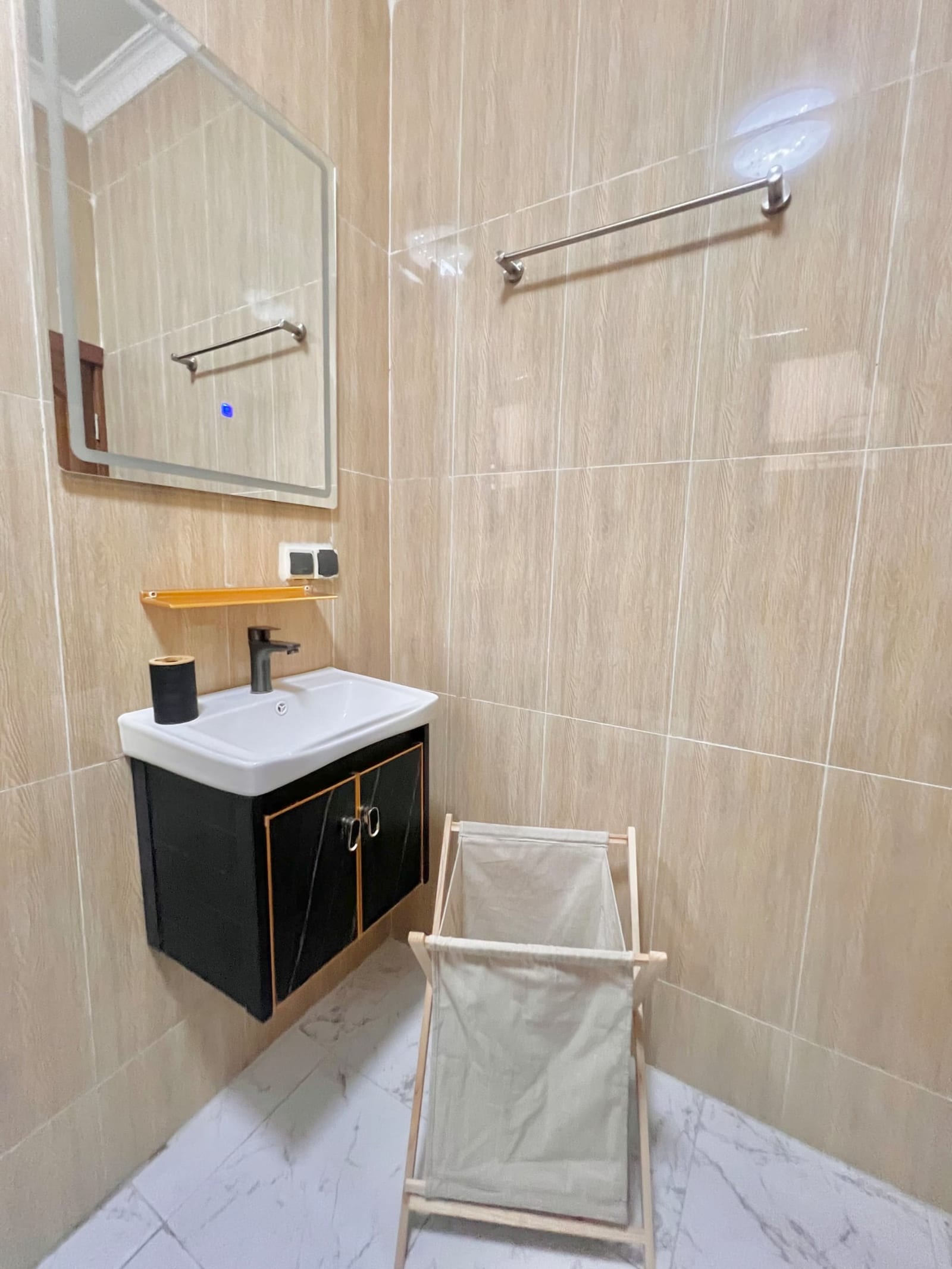 Gombe — appartement deux chambres, quartier sécurisé et balcon privé — photo 27