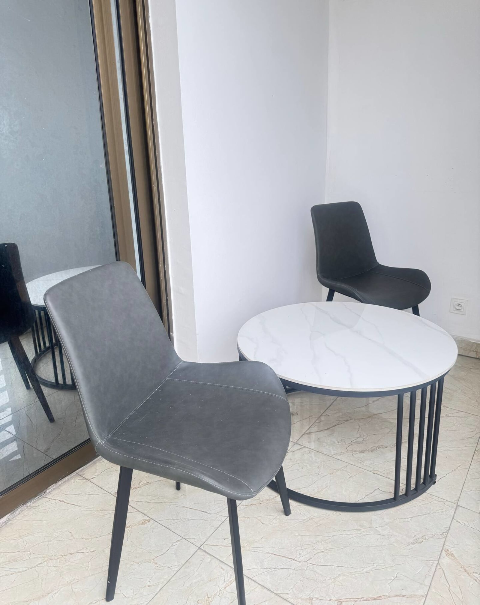 Gombe — appartement deux chambres, quartier sécurisé et balcon privé — photo 35