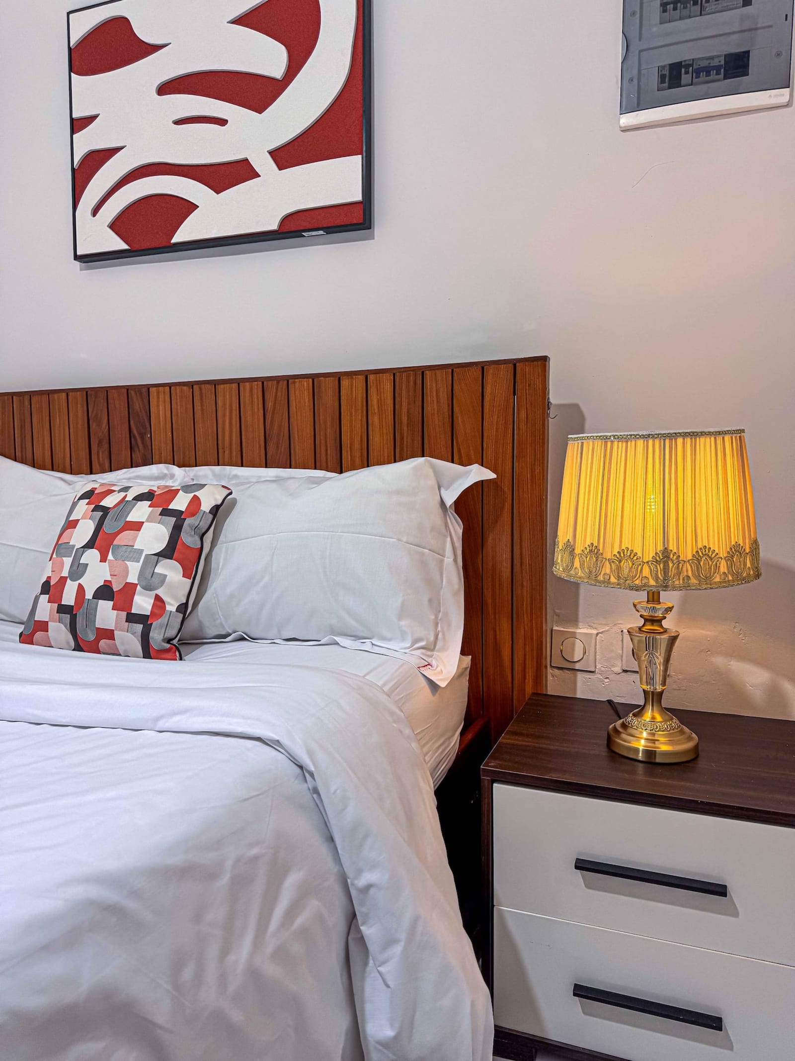 Gombe Golf — appartement une chambre avec bureau et parking sécurisé — photo 14