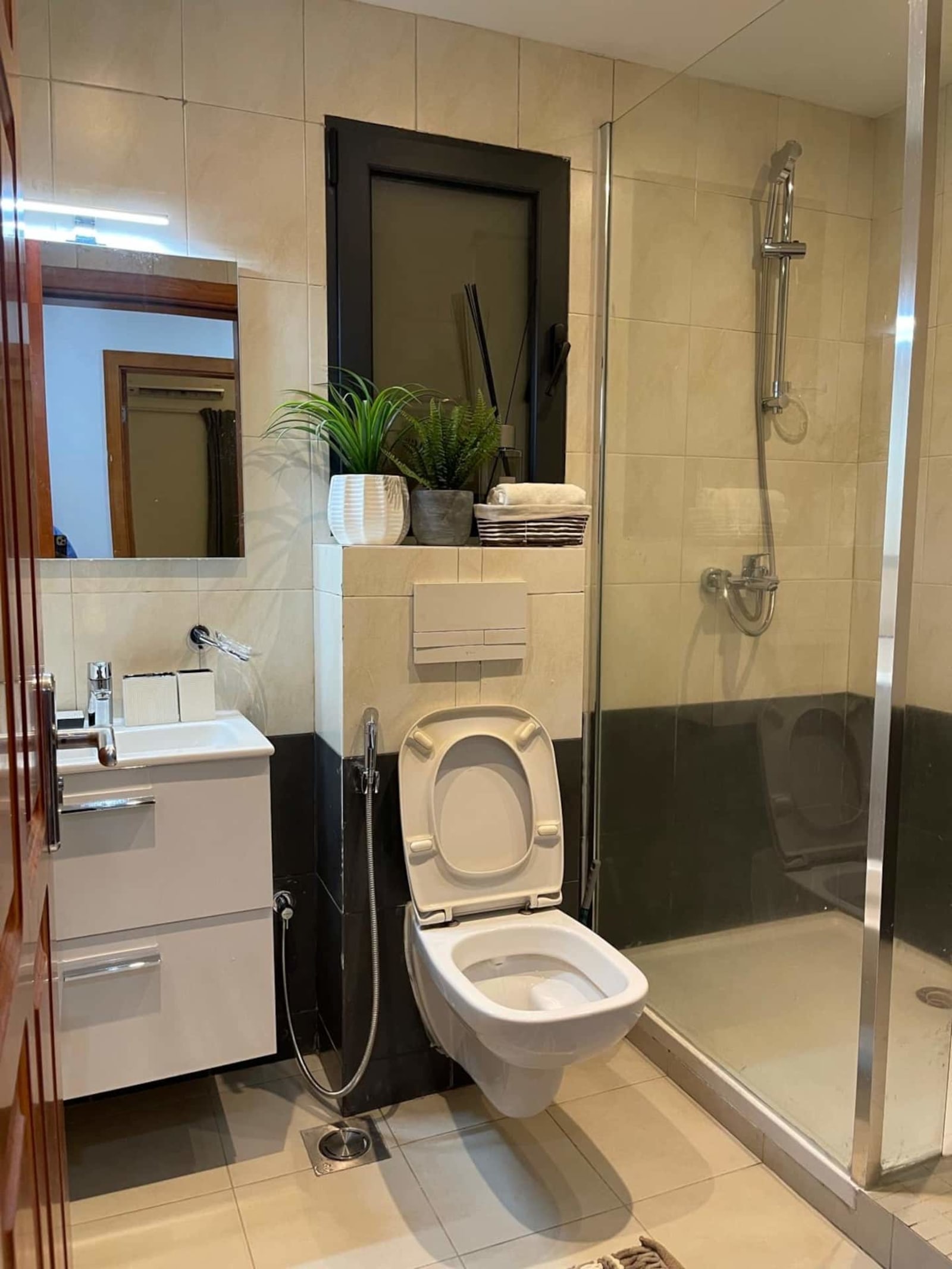 Gombe — appartement 3 chambres avec piscine, sauna et salle de sport — photo 7