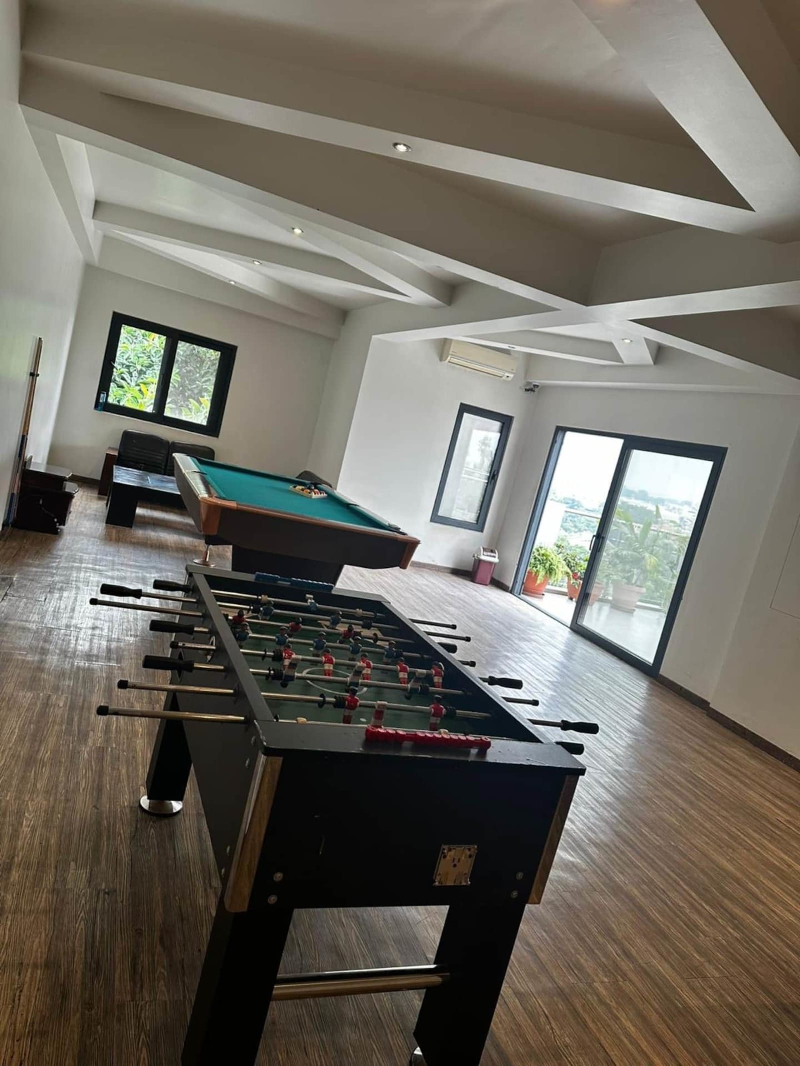 Gombe — appartement 3 chambres avec piscine, sauna et salle de sport — photo 13