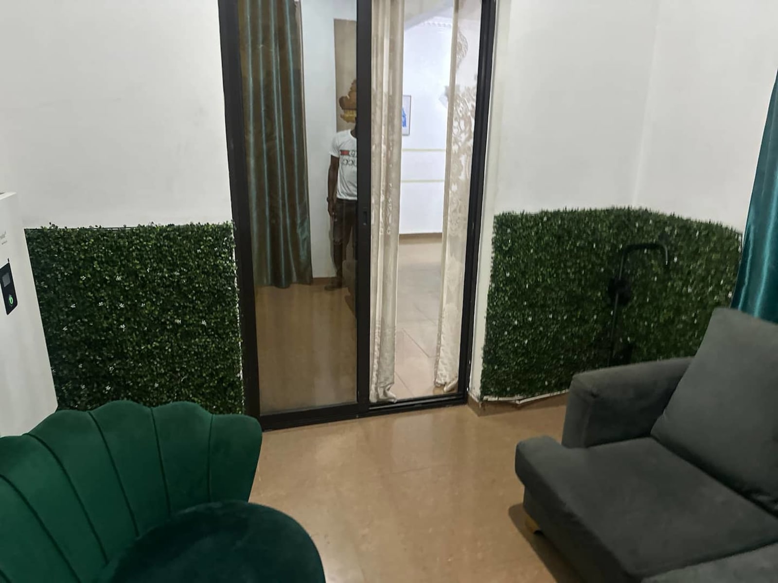 Gombe — appartement 2 chambres avec ascenseur et agent de sécurité — photo 8
