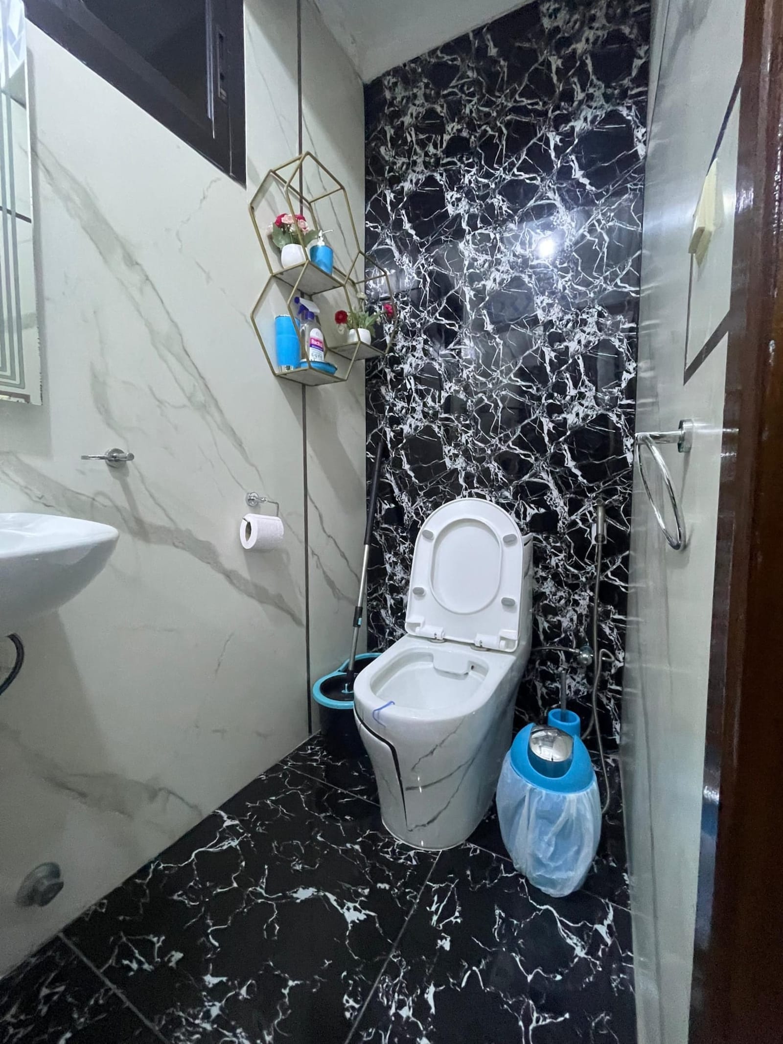 Gombe — appartement 2 chambres avec ascenseur et agent de sécurité — photo 27