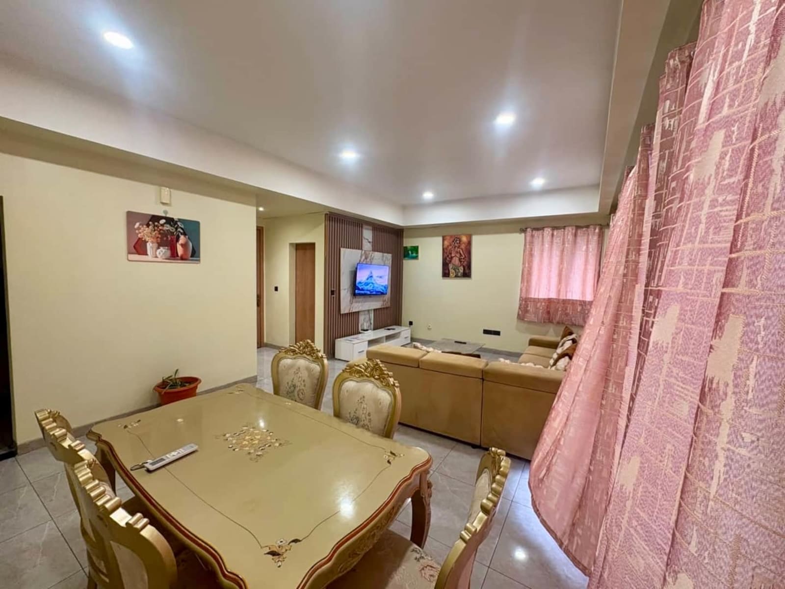 Gombe — appartement trois suites avec piscine et salle de sport — photo 8