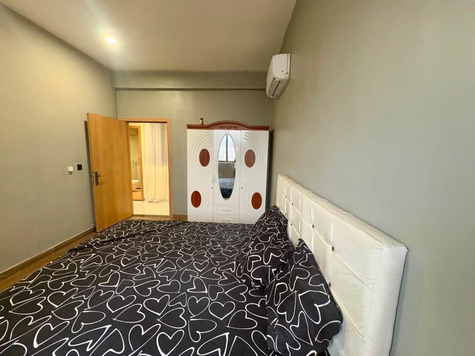 Gombe — appartement trois suites avec piscine et salle de sport — photo 22