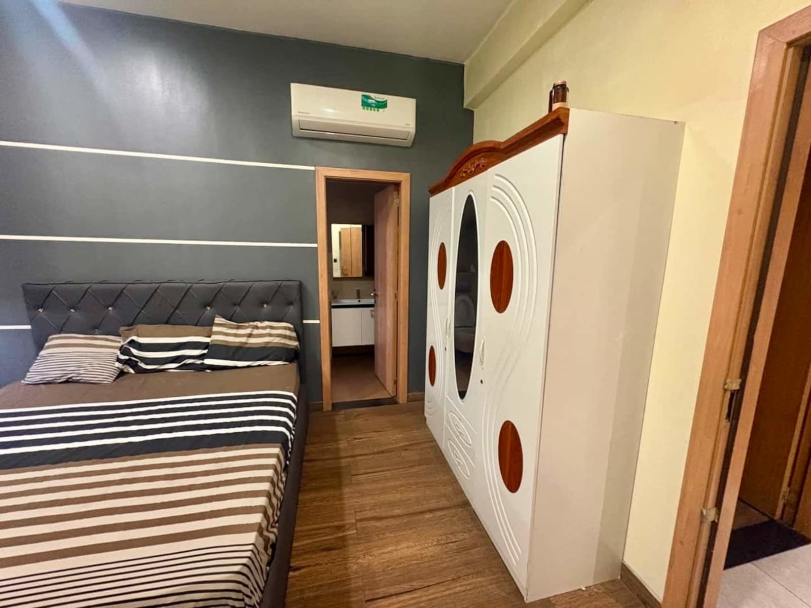 Gombe — appartement trois suites avec piscine et salle de sport — photo 27