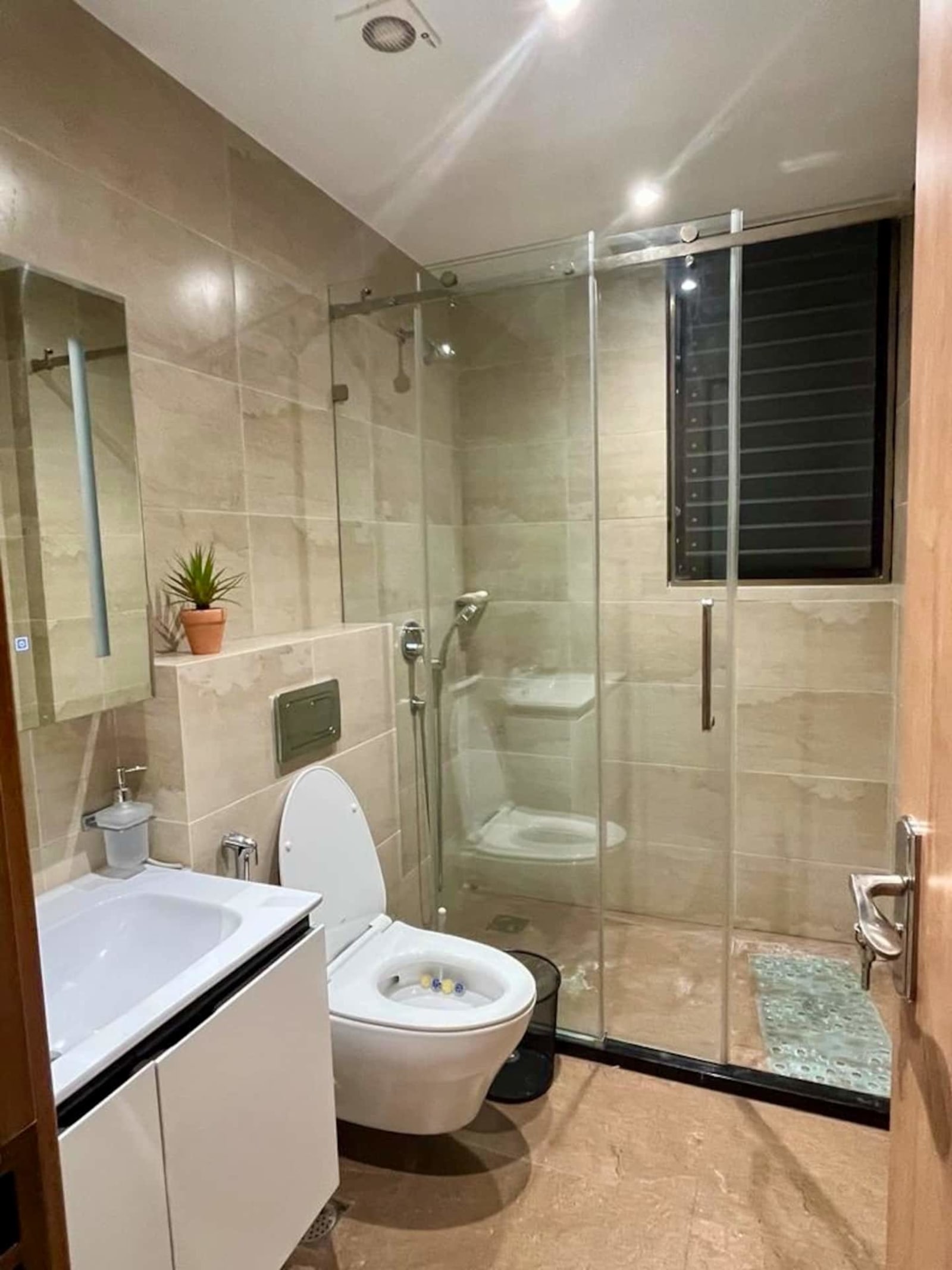 Gombe — appartement trois suites avec piscine et salle de sport — photo 28