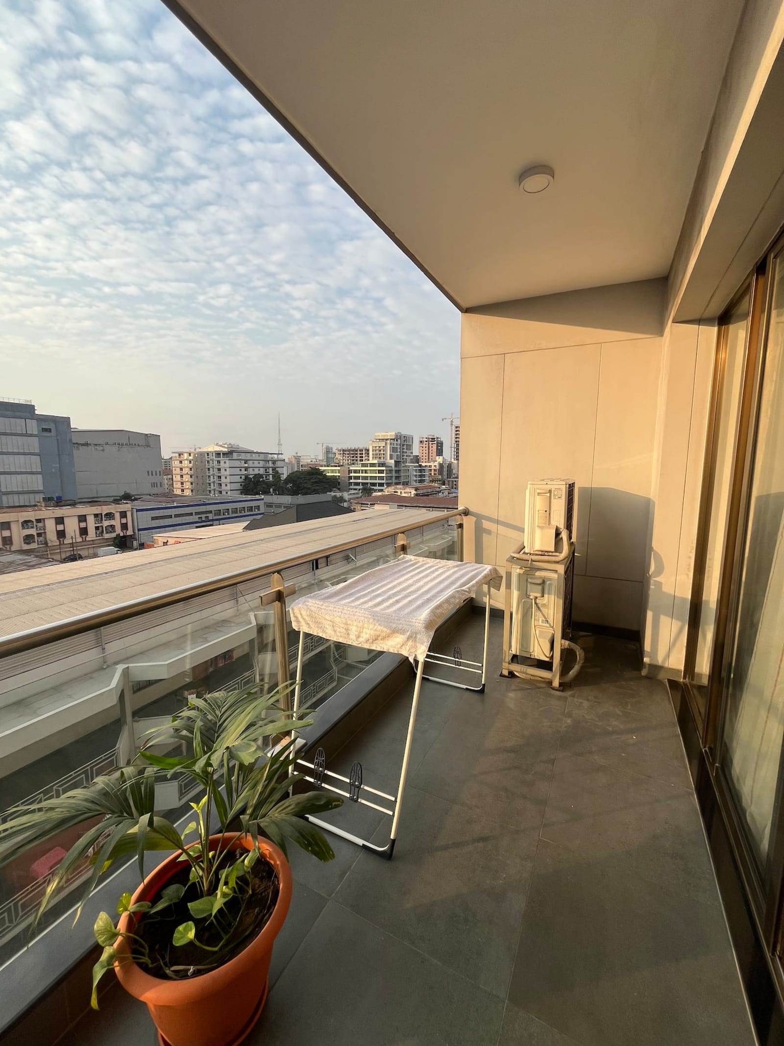 Gombe — appartement trois suites avec piscine et salle de sport — photo 31