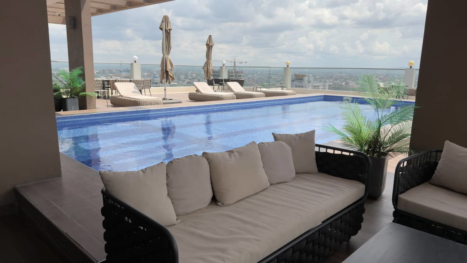 Gombe — Appartement 2 chambres, vue fleuve, piscine sur le toit — photo 58