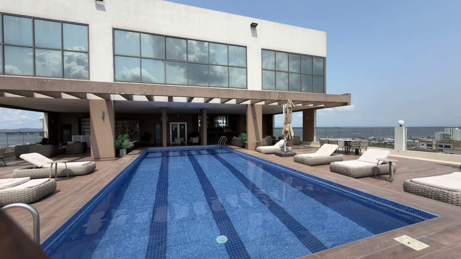Gombe — Appartement 2 chambres, vue fleuve, piscine sur le toit — photo 60