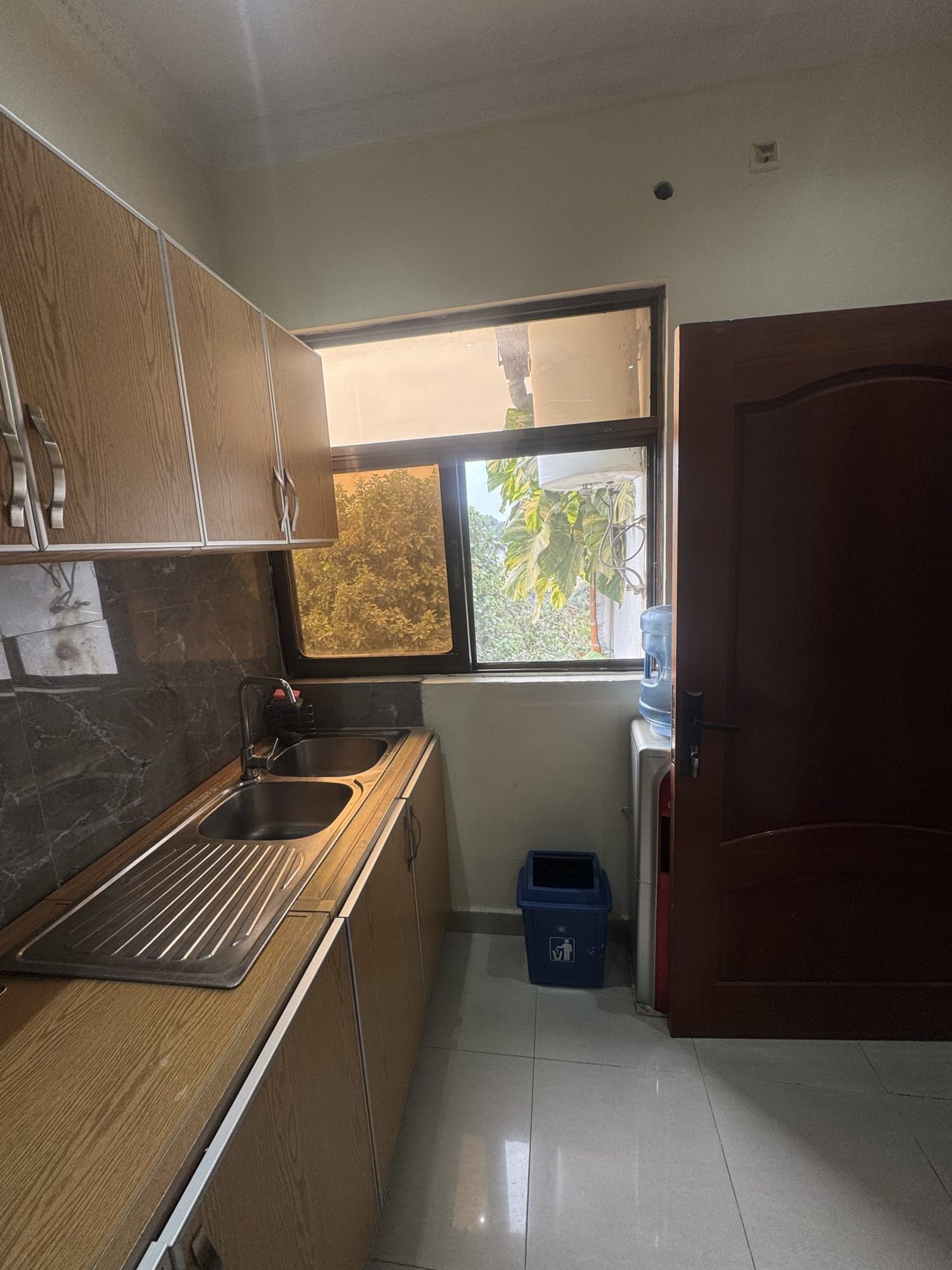 Gombe — Grand 2 chambres avec terrasse — photo 10
