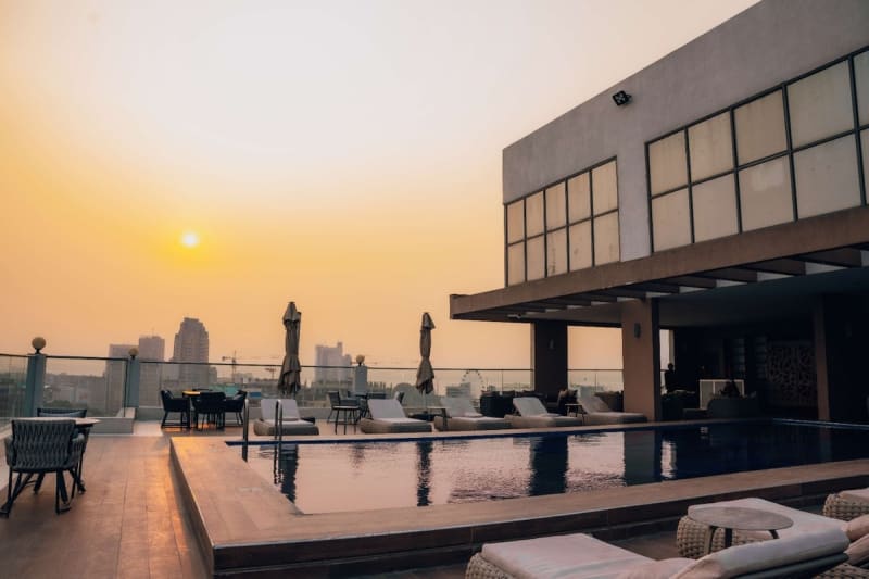 Gombe Signature Rooftop — 2 chambres, piscine & salle de sport