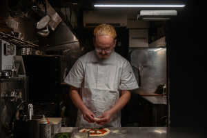 "Dreams Come True When You Keep Believing" - A Vissel Kobe Fan's Pizza Story in Ninomiya, Kobe | Za'snatch