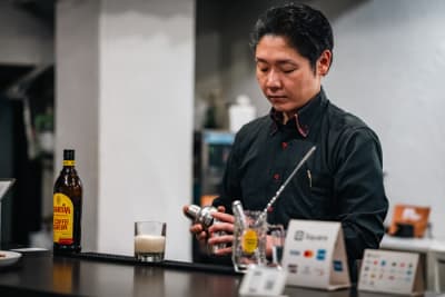 「ほんなら自分でやったろ」神戸三宮　アーティストの"やりたい"を　応援するバー「Food BarENDS」