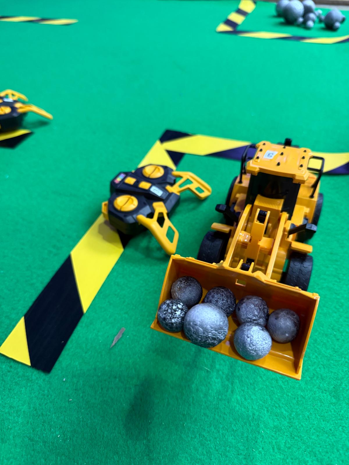 Mini-Chantier véhicules Télécommandés - Miniature 3