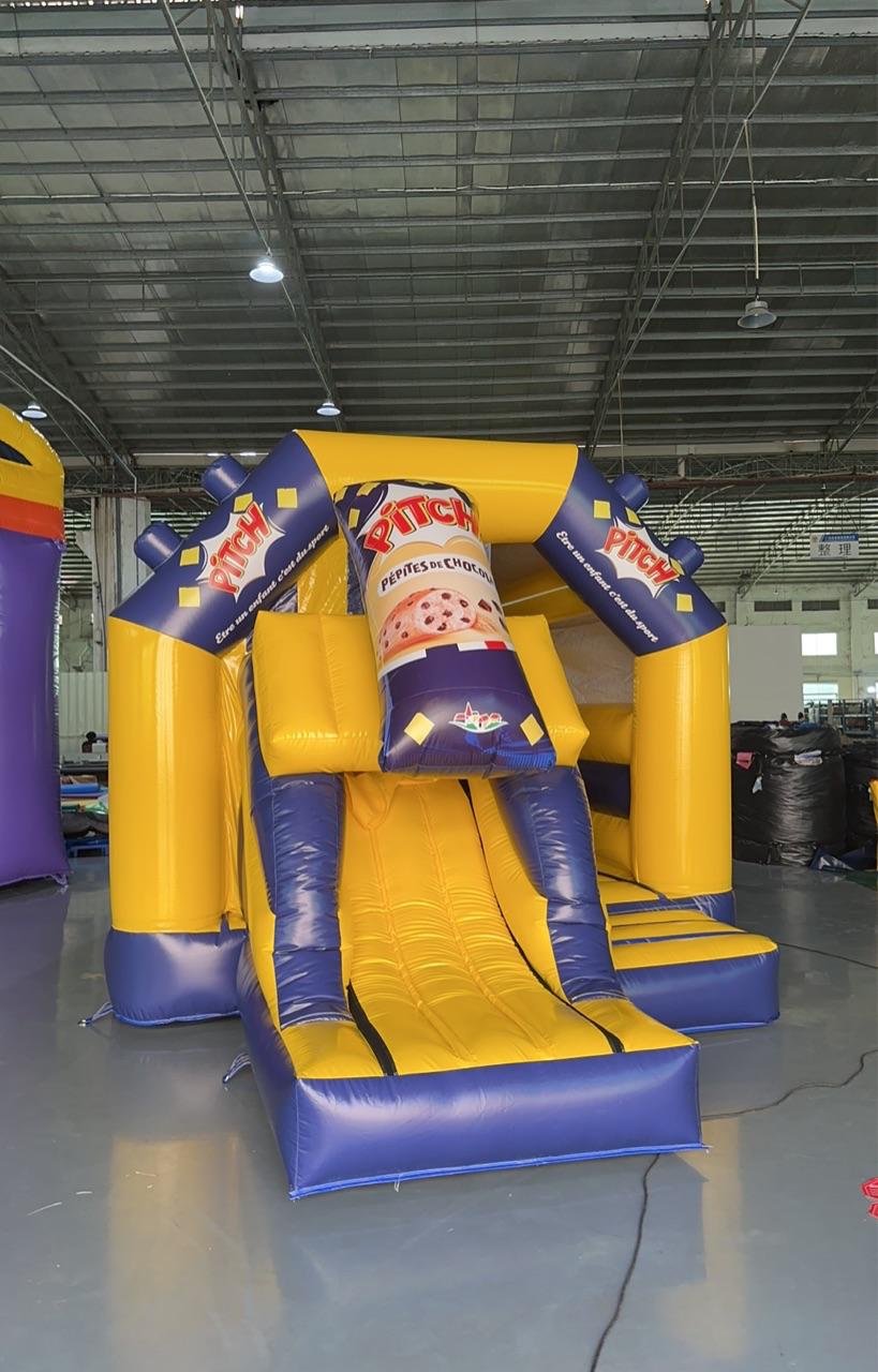 Bouncer Toboggan Pitch