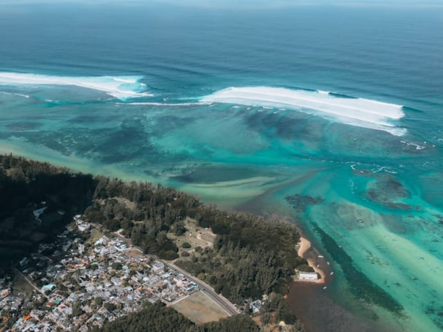 Flic en Flac : Kitesurf sur la Plus Longue Plage de Maurice