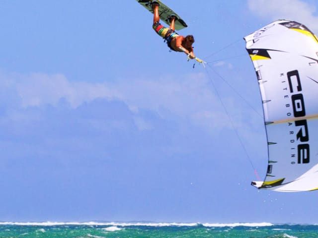 Airswitch Kitesurfing - Kite in Moris 2
