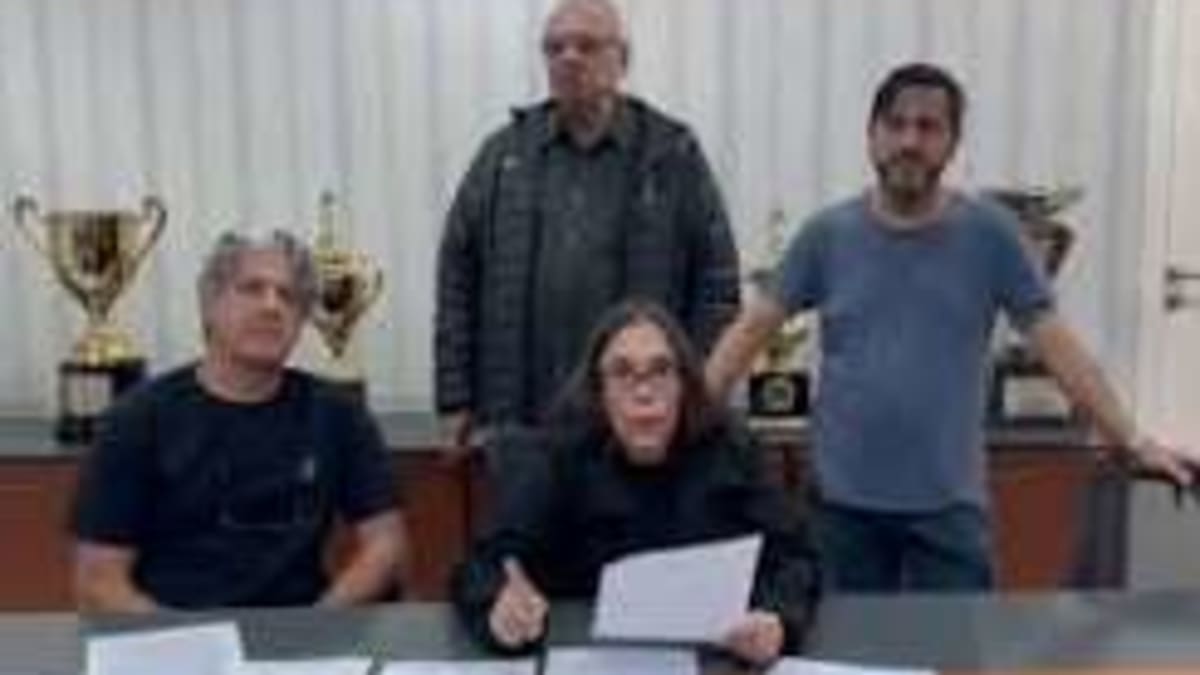Conselheiros são expulsos do Corinthians