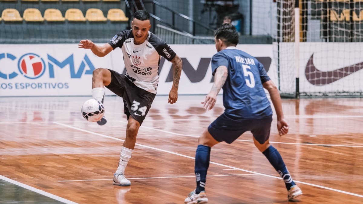 Corinthians deixa vitória escapar contra São José