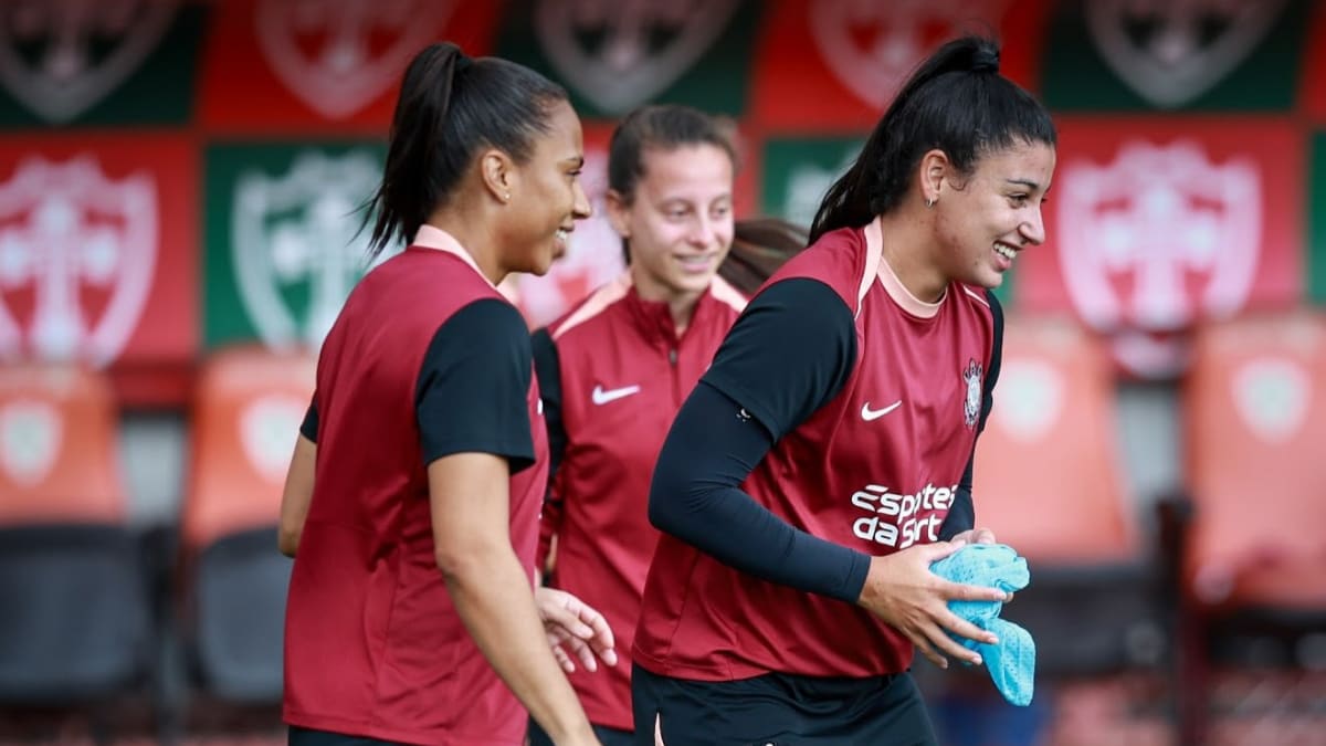 Brabas treinam no Canindé antes de decisão contra o Cruzeiro