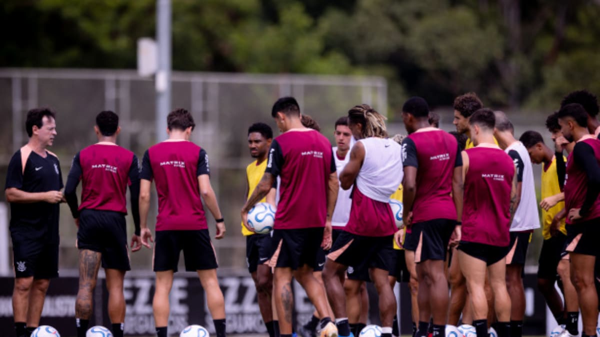 Elenco ganha 4 dias de folga