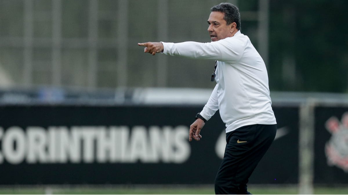 Luxemburgo diz que assumiria Corinthians