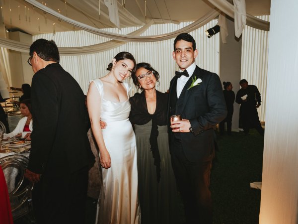 Ana Claudia & Renzo — 1