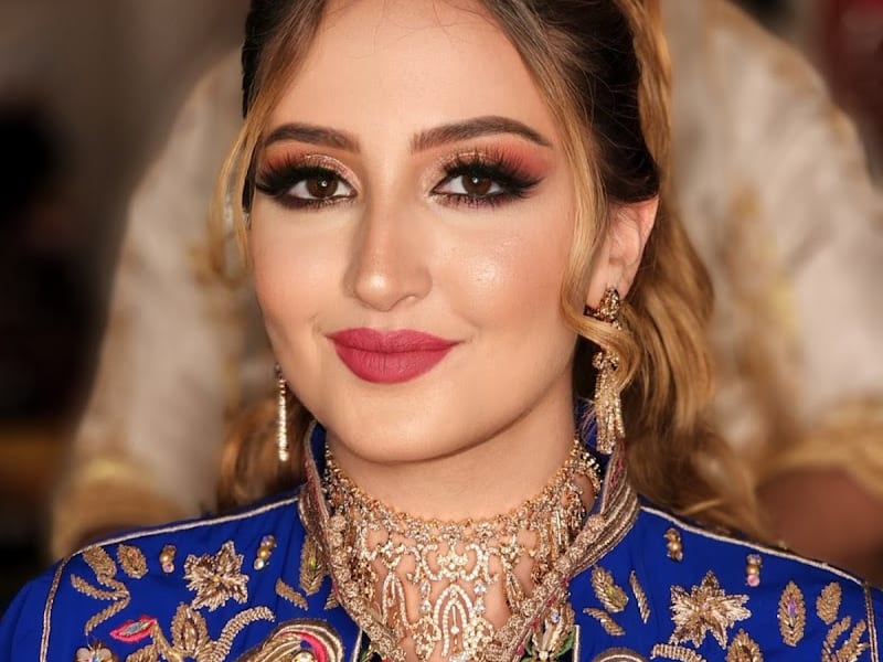 Hasnaa zine Make-up artist photo 6