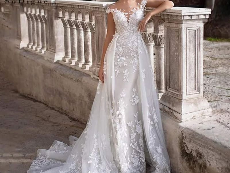 REINE DE SON JOUR . Location robe mariée photo 4