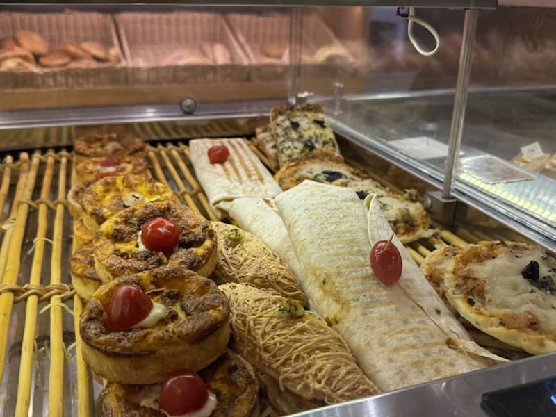 Boulangerie Patisserie Miel HONEY BREAD photo 5