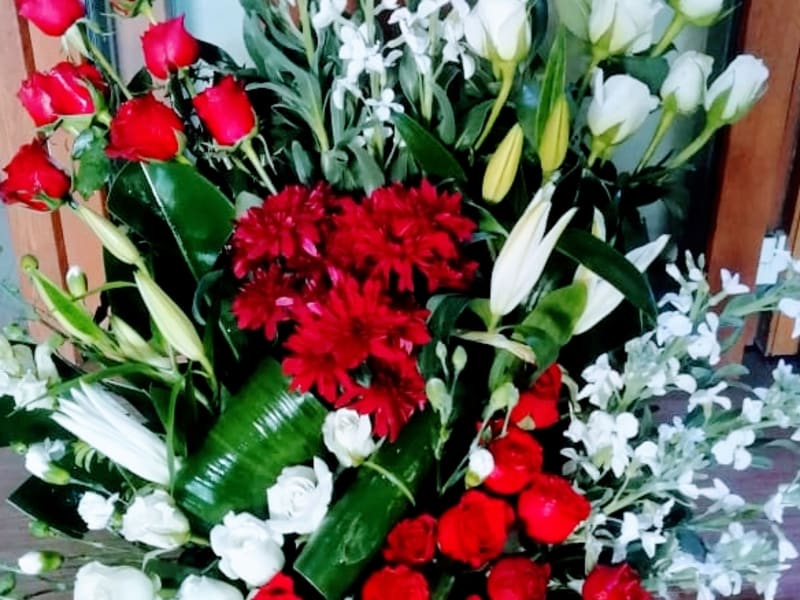 Annie fleurs décoration florale - Marché central d'Agadir photo 2