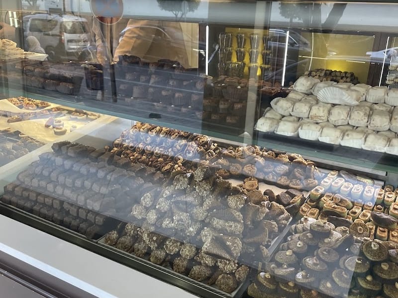 Pâtisserie Royal photo 3