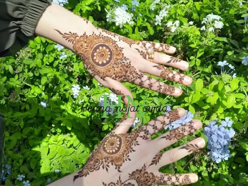 نقش حناء وجدة نجاة Henna Najat oujda photo 3