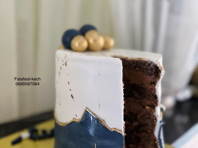 Luxury Wedding Cake Décor photo 5