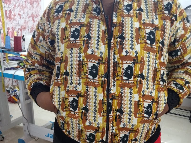 MAISON DE LA SAPE COUTURE ET COIFFURE HOMME FEMME ET ENFANTS photo 2