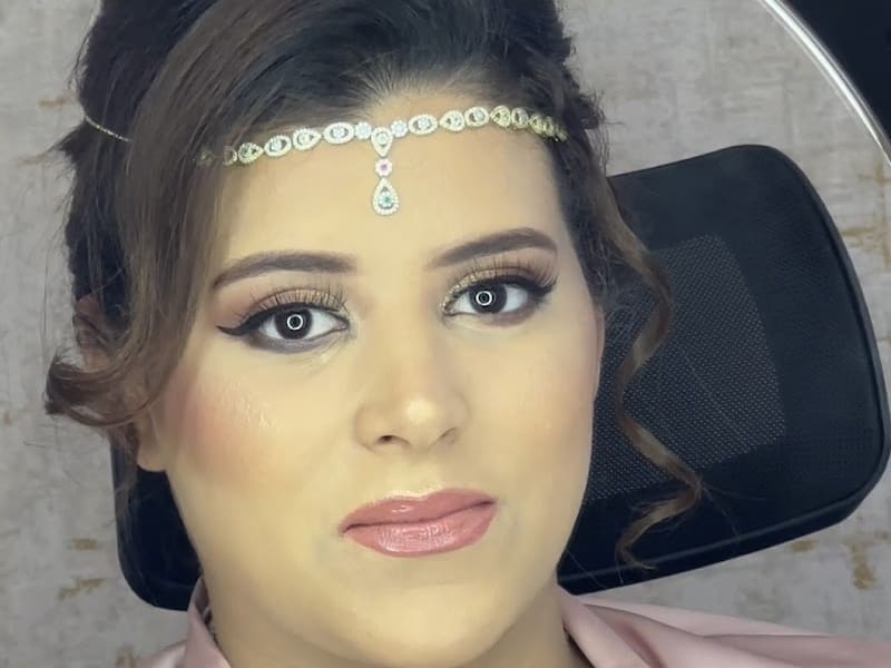 Salon de maquillage Rime El Hassani makeup artist / maquilleuse pro photo 6