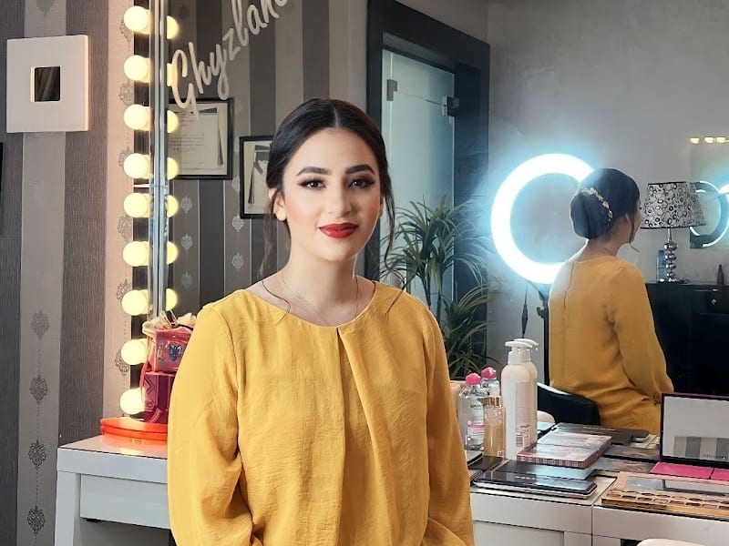 Ghyzlane MakeUp Artist photo 6