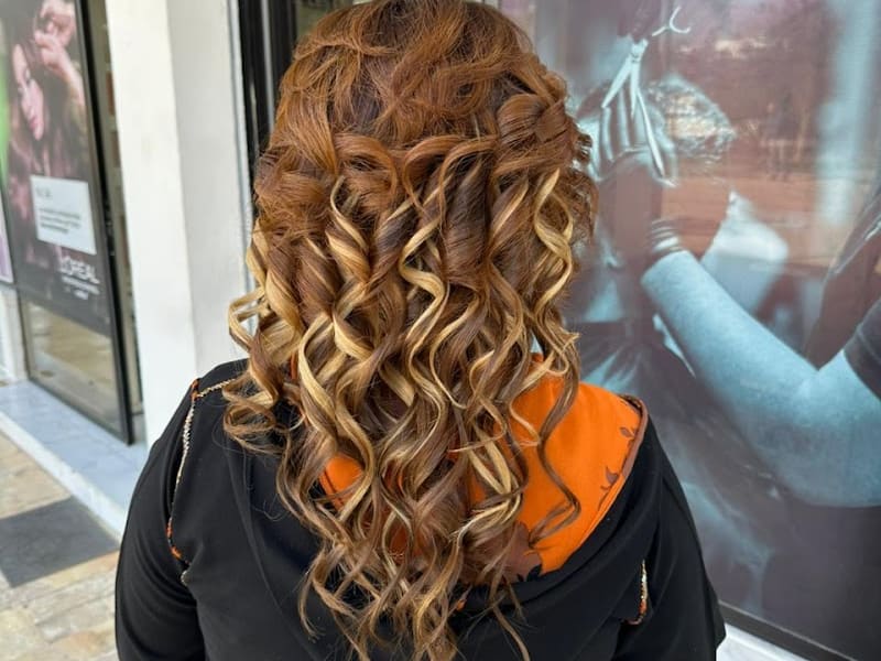 Salon Mondial agadir ,Coiffure hommes et femmes .Esthétique. Anglerie .Hammam marocain photo 5