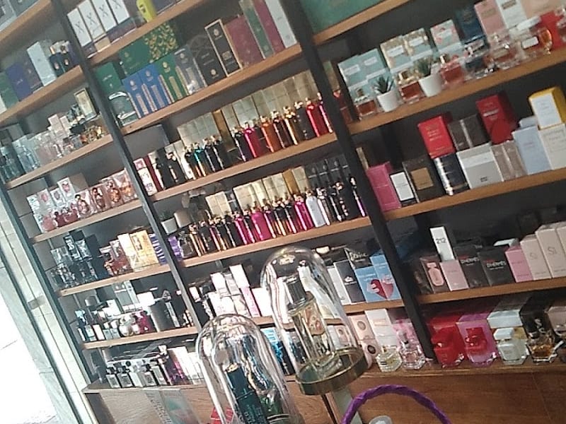 Parfumerie La Essenza photo 3