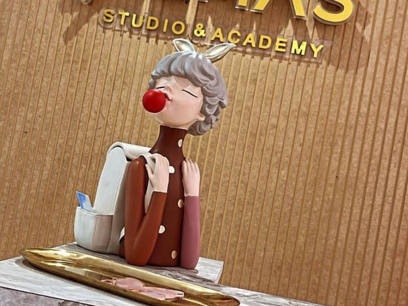 almas makeup academy photo 4