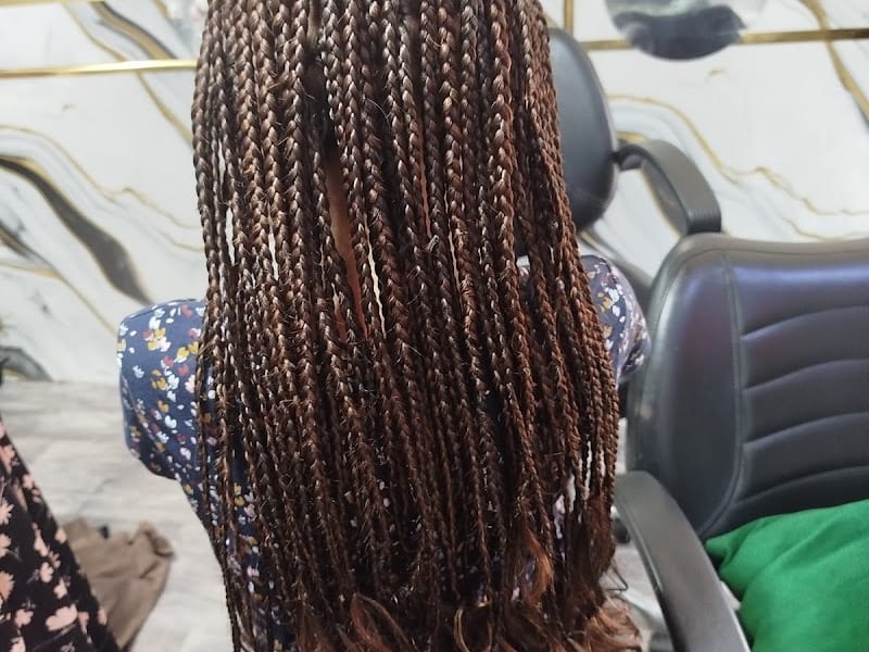 YS Coiffure & Esthétique pour femmes photo 3