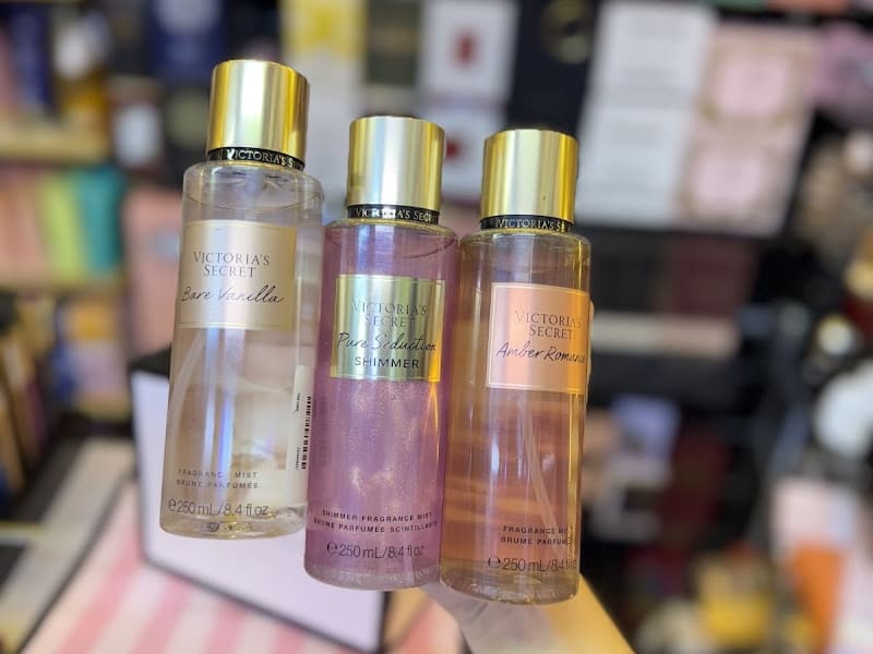 MO COSMETICS – Parfumerie & K-Beauty photo 3