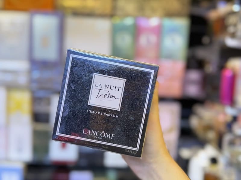 MO COSMETICS – Parfumerie & K-Beauty photo 4