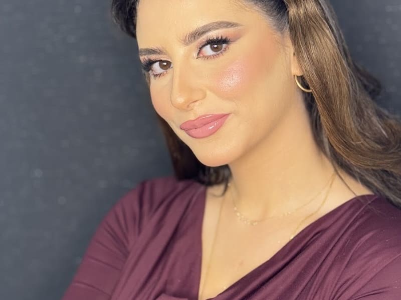 Zineb Tazi Makeup Artist photo 3