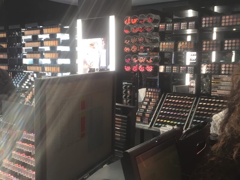 MAC Cosmetics photo 4