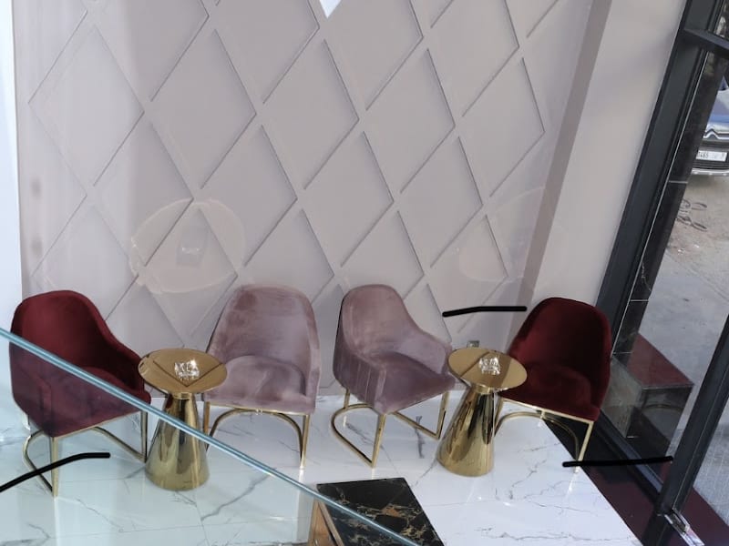Glowy beauty lounge photo 3