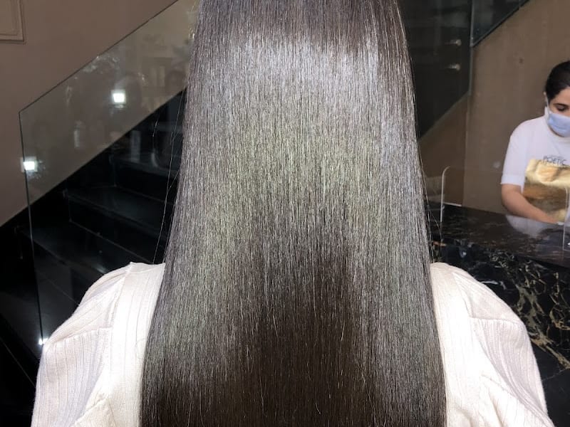 Glowy beauty lounge photo 5